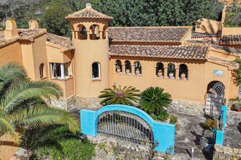 Property Image 1