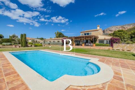 Property Image 1