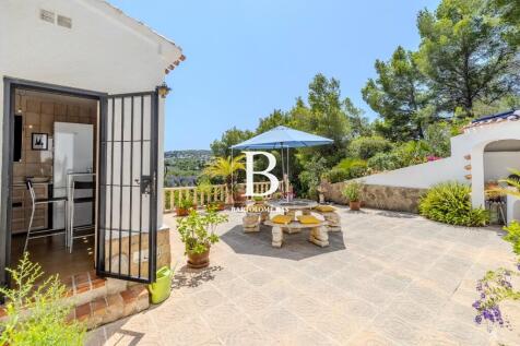 Property Image 11