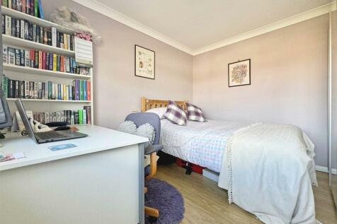 Bedroom 3.jpg