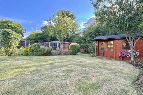 Rear Garden b.jpg