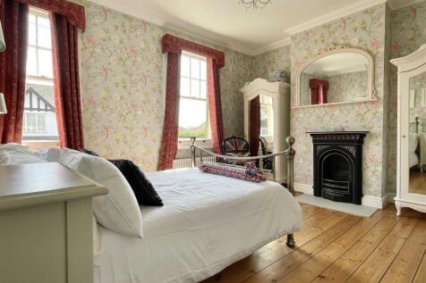 bed1111.jpg