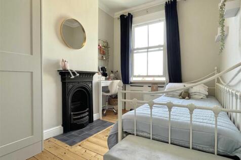 bed222.jpg