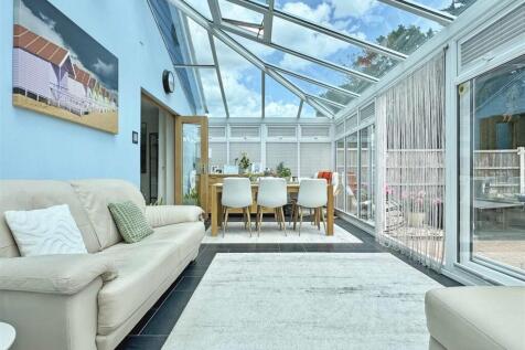 Conservatory b.jpg