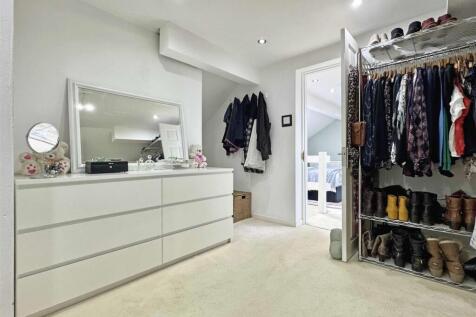 Dressing Room.jpg