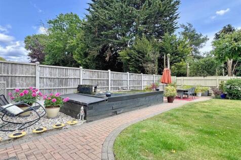 Rear Garden c.jpg