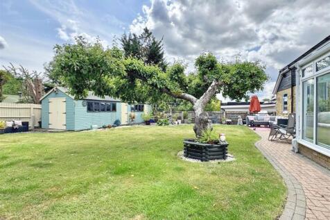 Rear Garden d.jpg