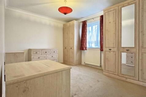 Master Bedroom.jpg