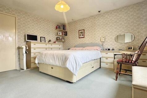 Master Bedroom.jpg