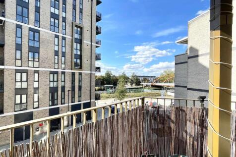 Balcony2.jpg