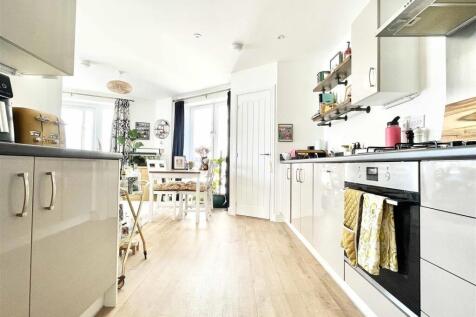 Kitchen1.jpg
