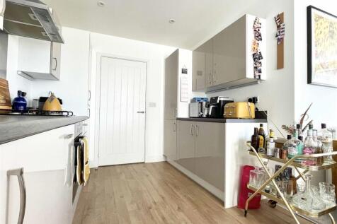 Kitchen3.jpg