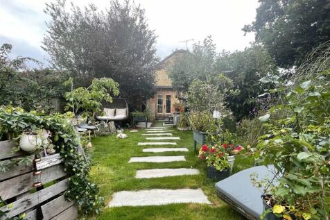 garden1.jpg
