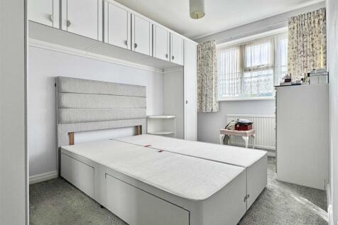Bedroom 3.jpg