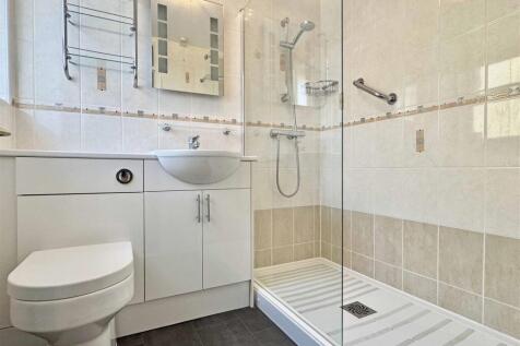 Shower Room.jpg