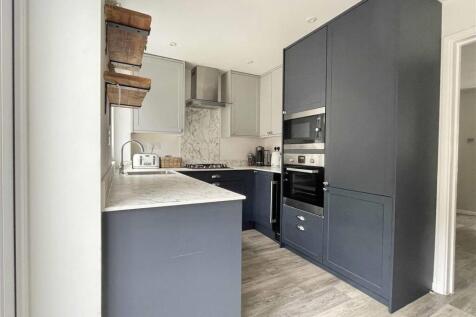 Kitchen7.jpg