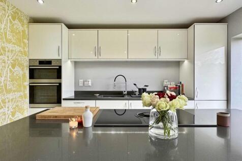Kitchen d.jpg