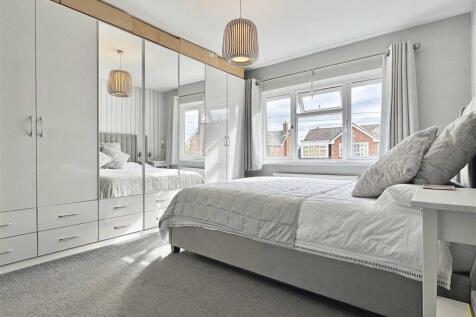 Master Bedroom.jpg