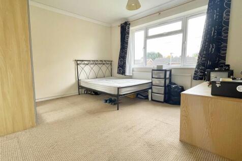 bed1.jpg