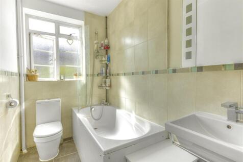 Flat_14__Hill_Court__104_Wimbledon_Hill_Road-7.jpg