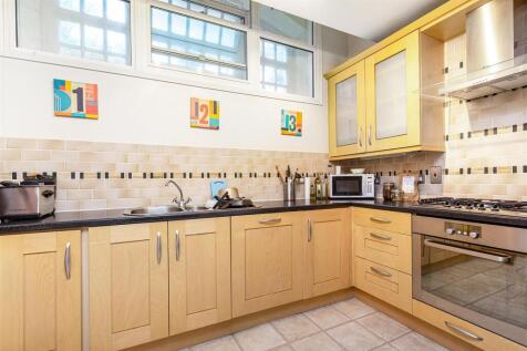 30318_asr_bradshaw_close_7.jpg