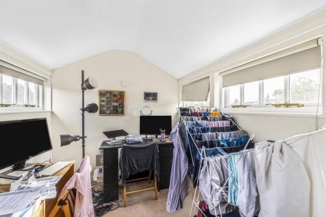 14_Bradshaw_Close-1.jpg