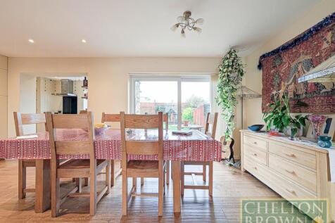 Living Dining Space