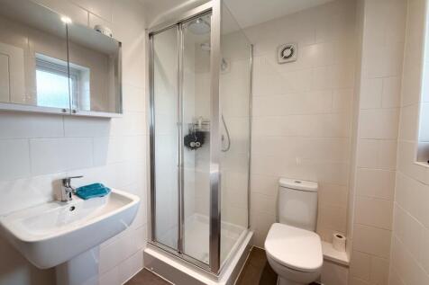 Bed 2 Ensuite