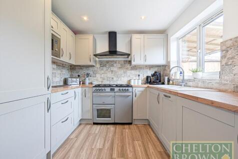 Kitchen &amp; Diner