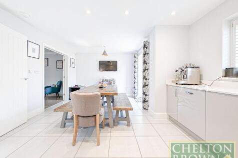Kitchen &amp; Diner