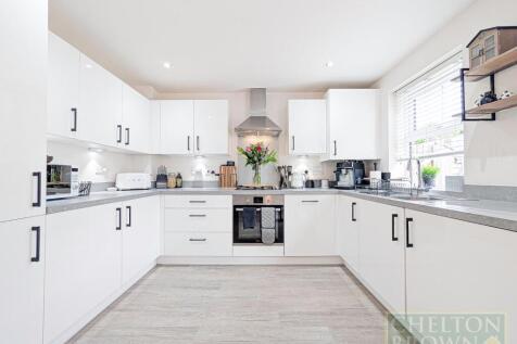 Kitchen &amp; Diner