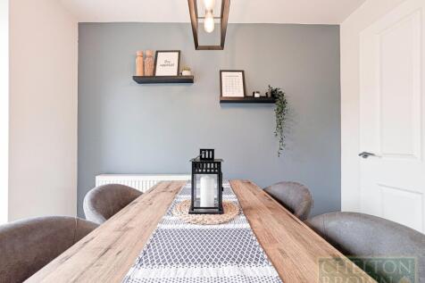 Kitchen &amp; Diner