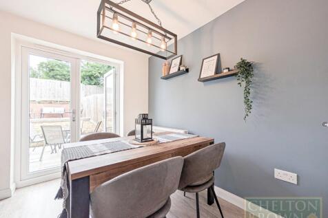 Kitchen &amp; Diner