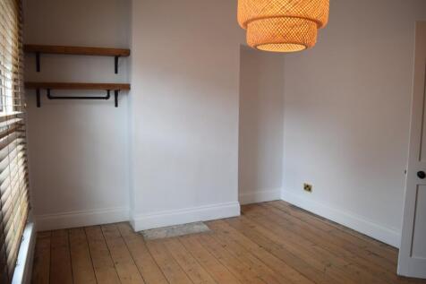 Master Bedroom 1.JPG