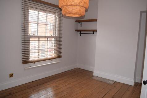 Master Bedroom.JPG