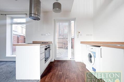 Kitchen/Living Area