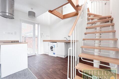 Kitchen/Living Area