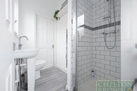 En-Suite 2