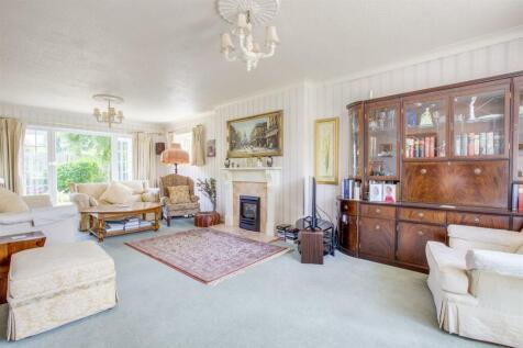 51 Inkerman Drive, HP15 7JJ-8.jpg