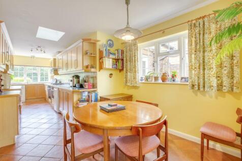 51 Inkerman Drive, HP15 7JJ-11.jpg