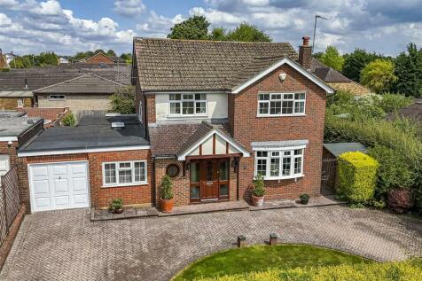 51 Inkerman Drive, HP15 7JJ-2.jpg