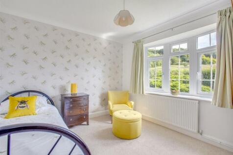 Pine View, Perks Lane, HP16 0JD-1.jpg