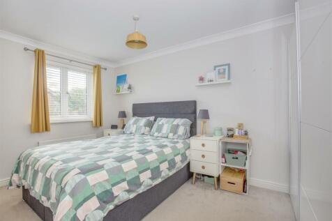 38 Kite Wood Road, HP10 8HH-2.jpg
