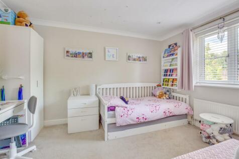 38 Kite Wood Road, HP10 8HH-3.jpg