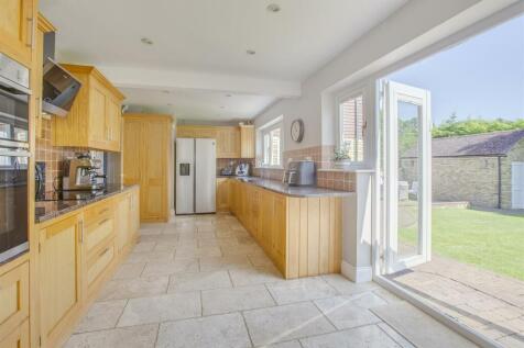 5 Meadoway, Hartwell, HP17 8QJ-10.jpg