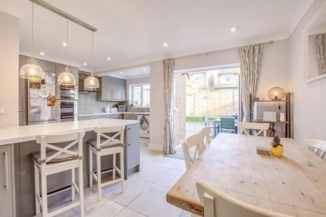 41 Columbine Road, HP15 6BS-5.jpg