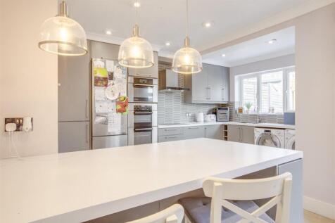 41 Columbine Road, HP15 6BS-6.jpg