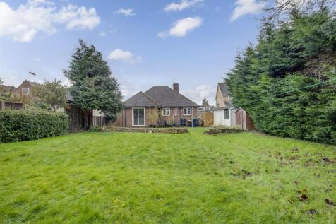11 Wycombe Road, HP15 6RX-13.jpg