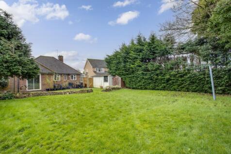 11 Wycombe Road, HP15 6RX-14.jpg