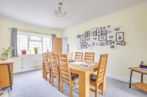 Dining Room.jpg